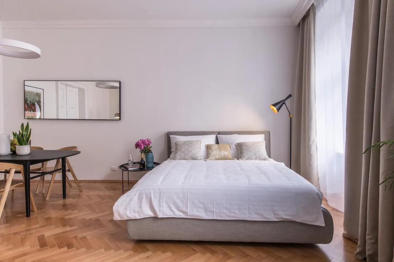 New Design Apt - Central Location Wenceslas Square Prag Tjekkiet