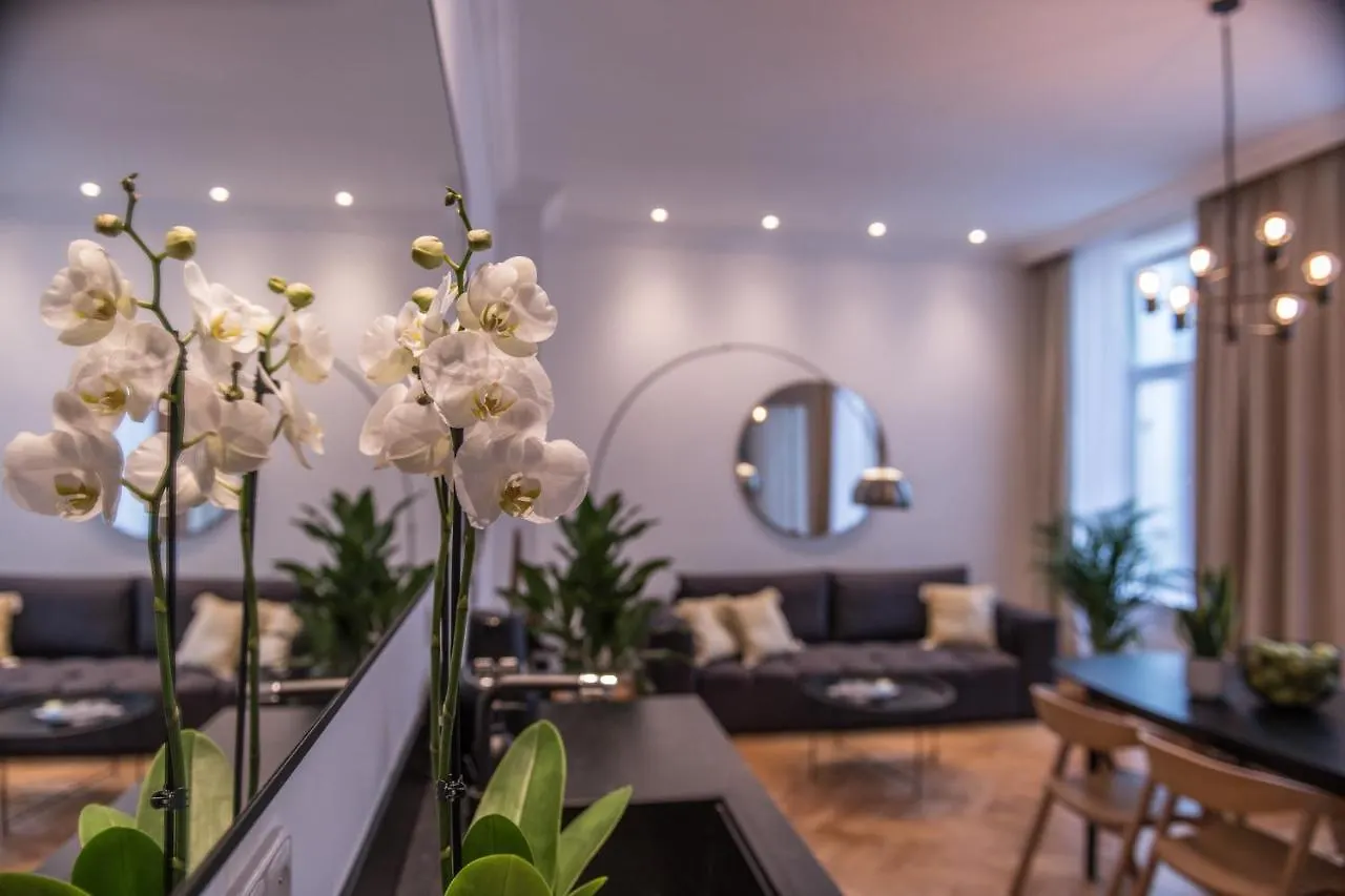 New Design Apt - Central Location Wenceslas Square Prag 0*,  Tjekkiet